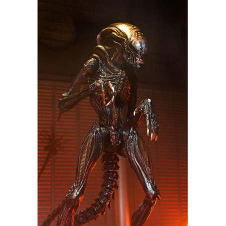 Ultimate scorched xenomorph scale action fig